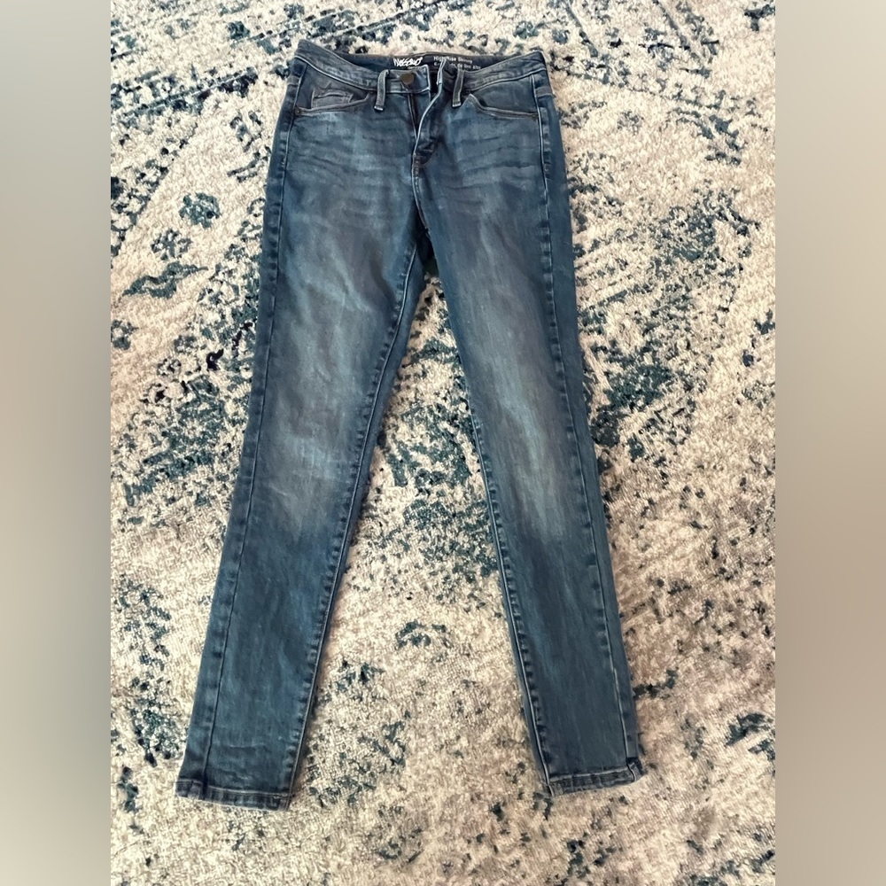 Mossimo Jeans Womens size 4 high rise